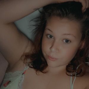 Meet your Posher, Selena